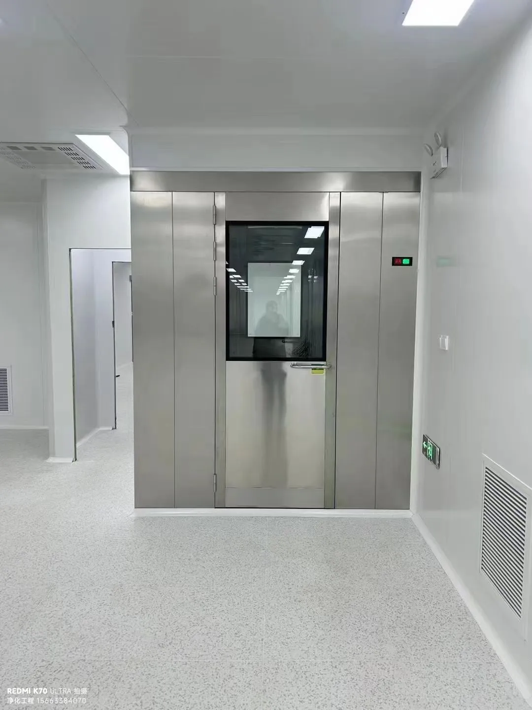 工业洁净室风淋室技术：联锁、红外感应与语音提示的功能进阶 - 洁净厂房服务商-1