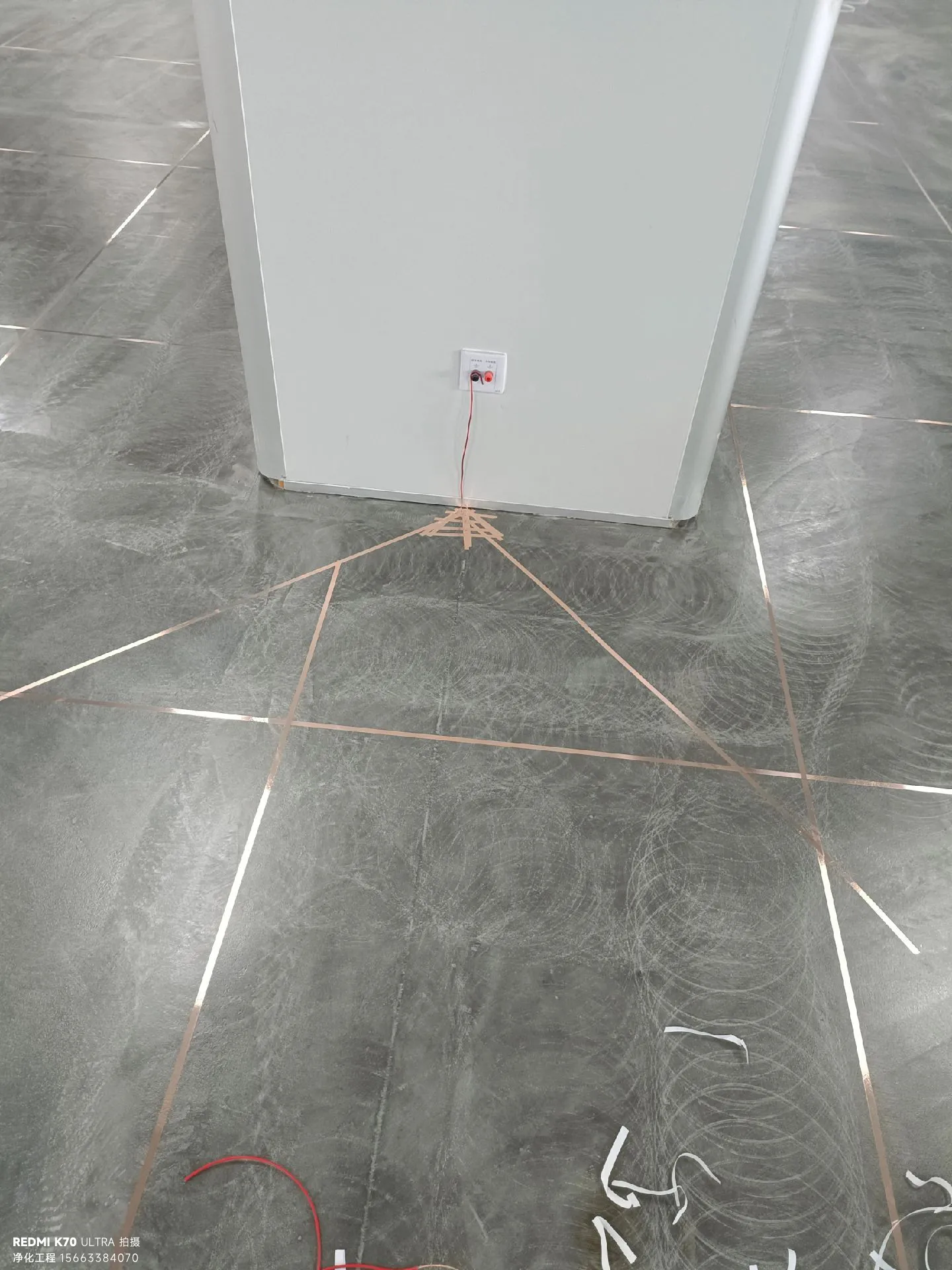 电子厂房净化：万级洁净车间防静电地坪施工指南 - 洁净厂房服务商-1