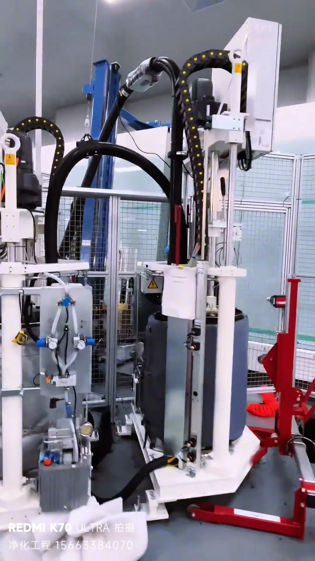 高端特种玻璃对生产环境的纯度和精度有着严苛要求