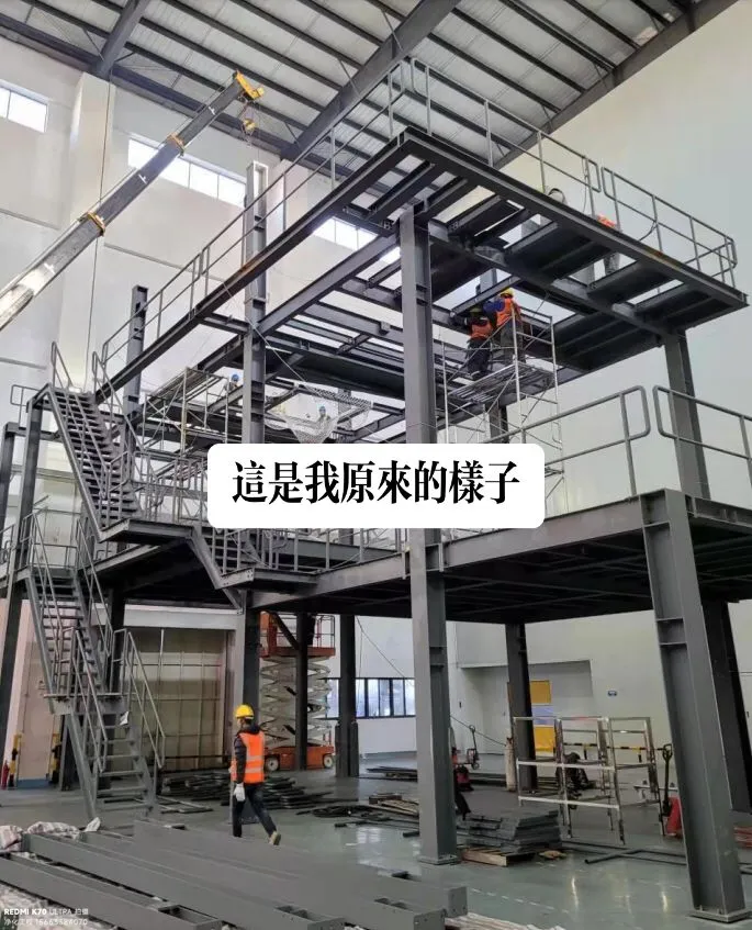 净化施工需在已安装的进口吹膜设备周围进行,限制极大 净化施工需在已安装的进口吹膜设备周围进行,限制极大