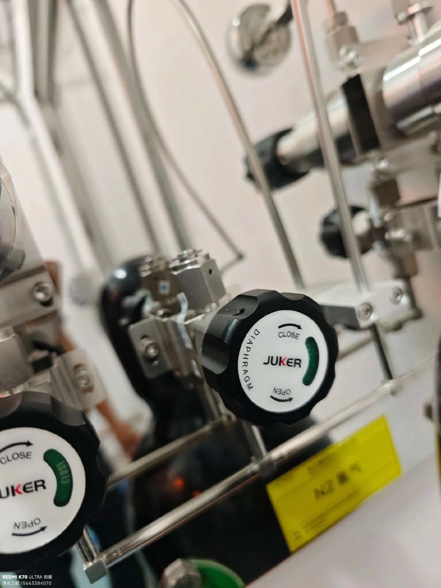 核心检测与组装环节实现了千级洁净标准下的精细作业