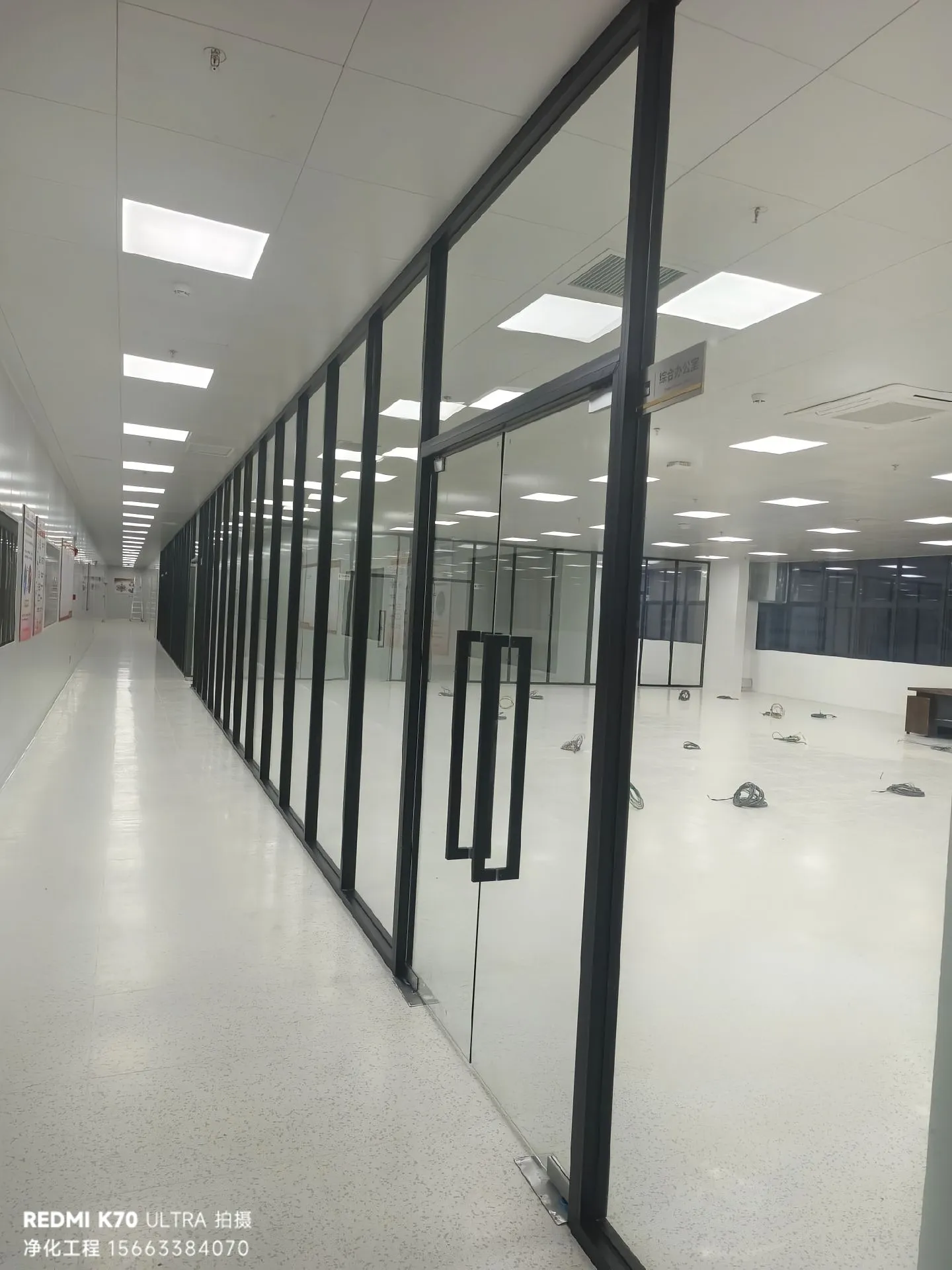 南京雨花经济开发区创彩光电 1700㎡ SMT 净化车间装修工程 南京雨花经济开发区创彩光电 1700㎡ SMT 净化车间装修工程