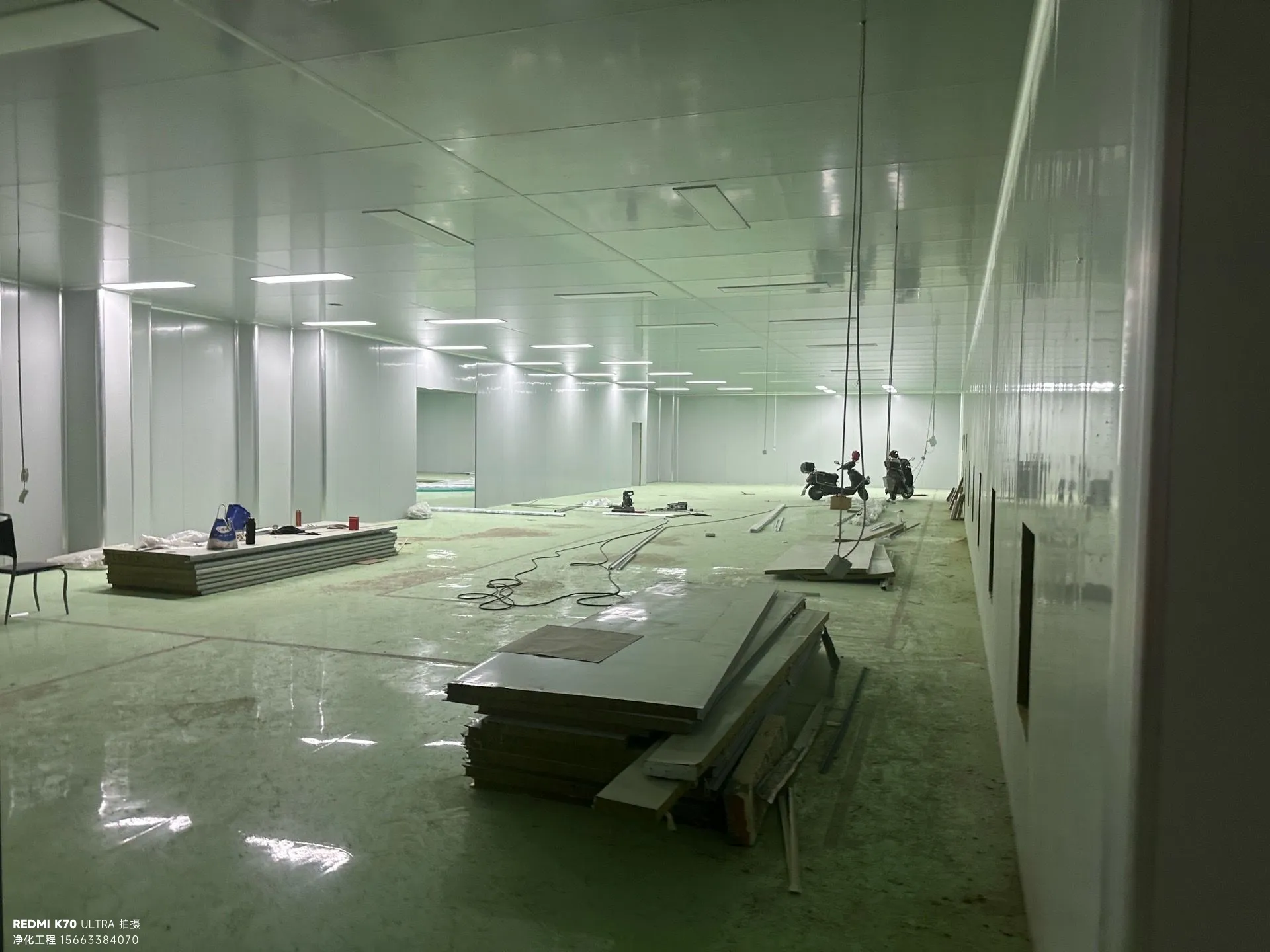 南京浦口经开区装备科技工业厂房通风净化系统，展示三级过滤流程及洁净送风口布局