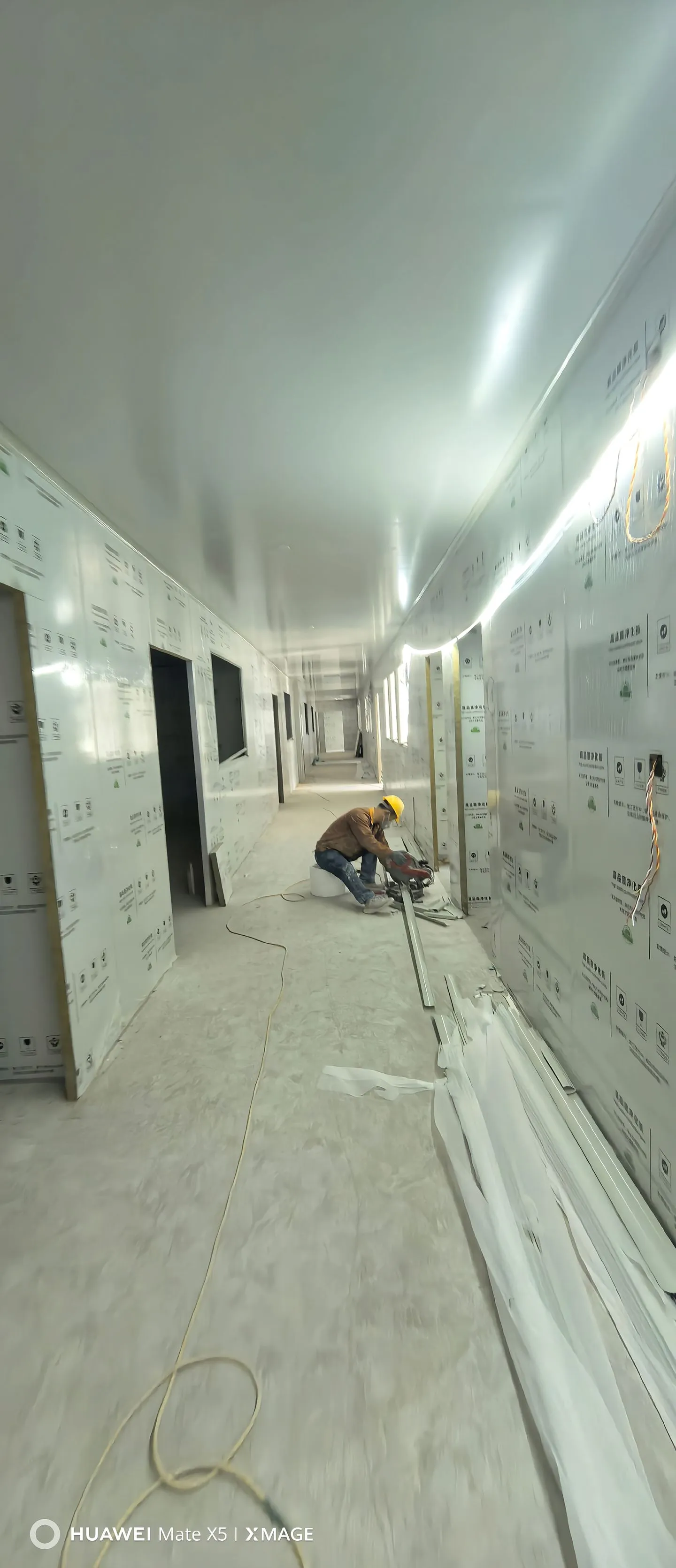 恒温恒湿洁净室空调系统选型指南