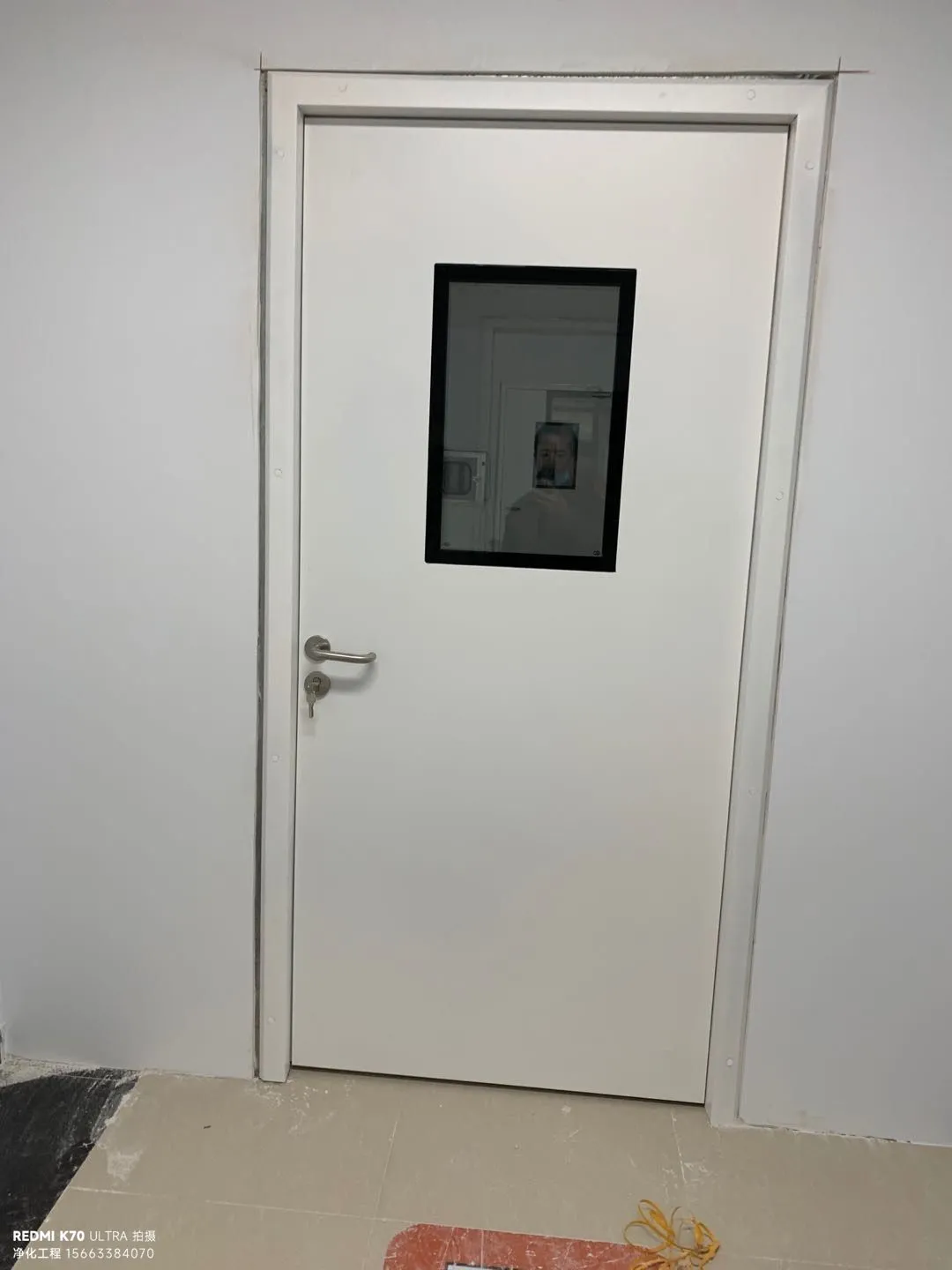 工业洁净室开门跑压怎么办？压力平衡调控核心技术指南