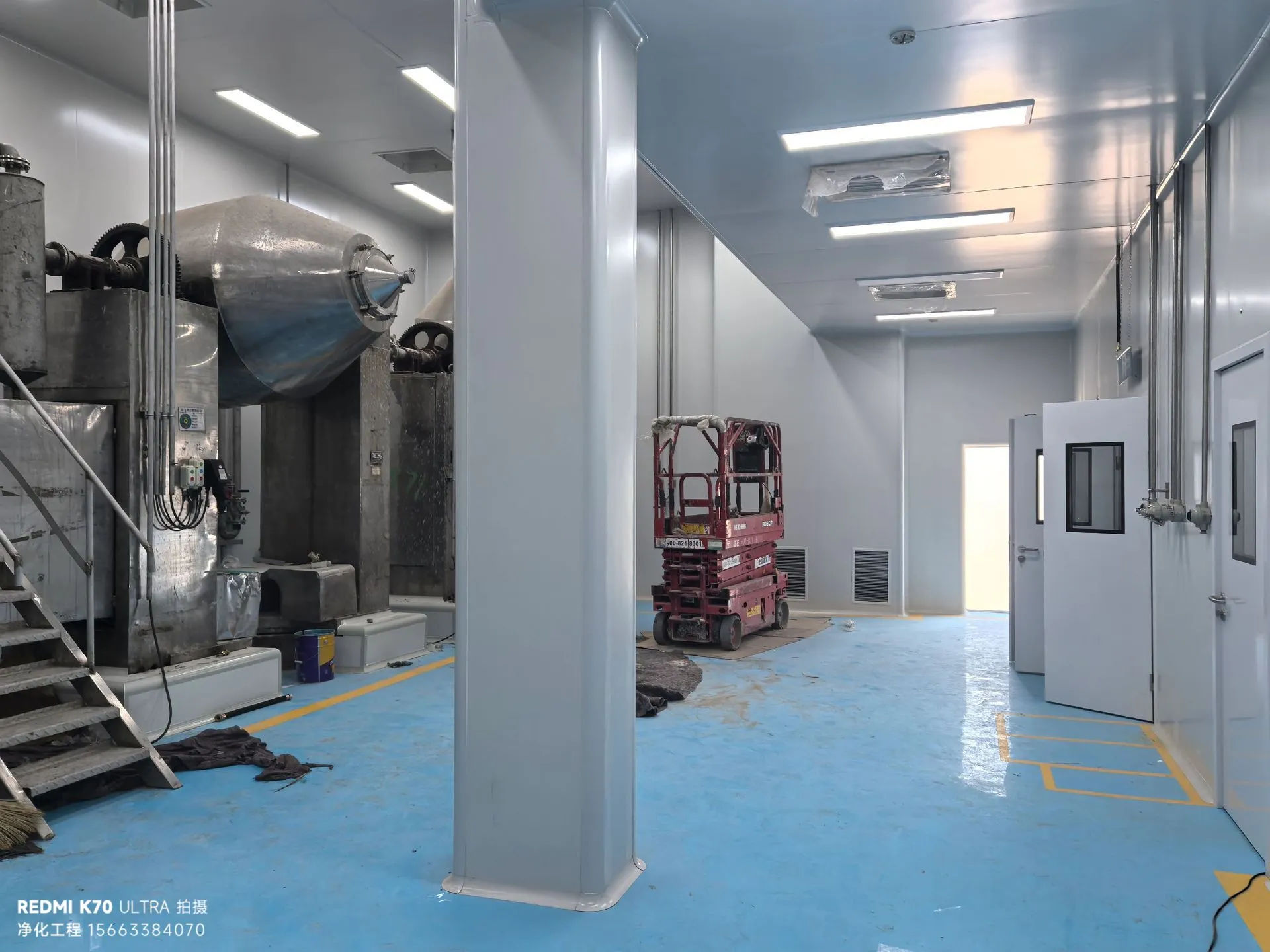 南京GMP医药企业文件管理示意：展示电子台账系统与员工培训记录的规范化管理流程