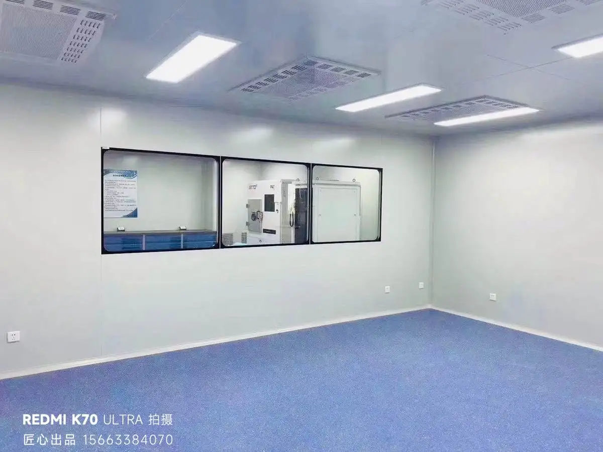 南京三十万级净化车间-车间内部灯光展示